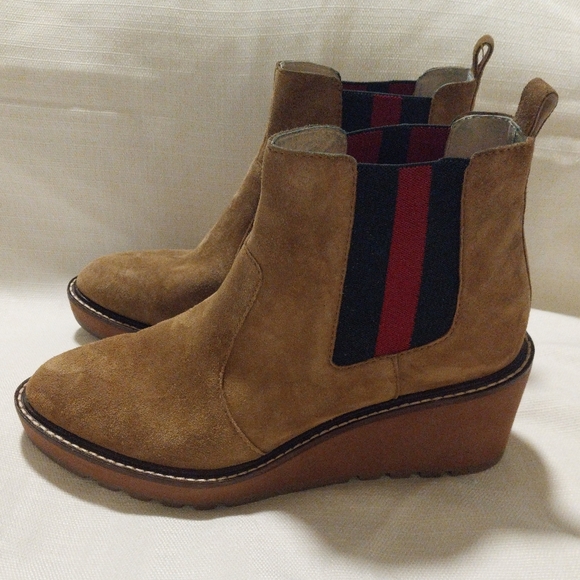 Cecelia New York Tan Suede Gemma Chelsea Wedge Ankle Boot - Picture 3 of 10